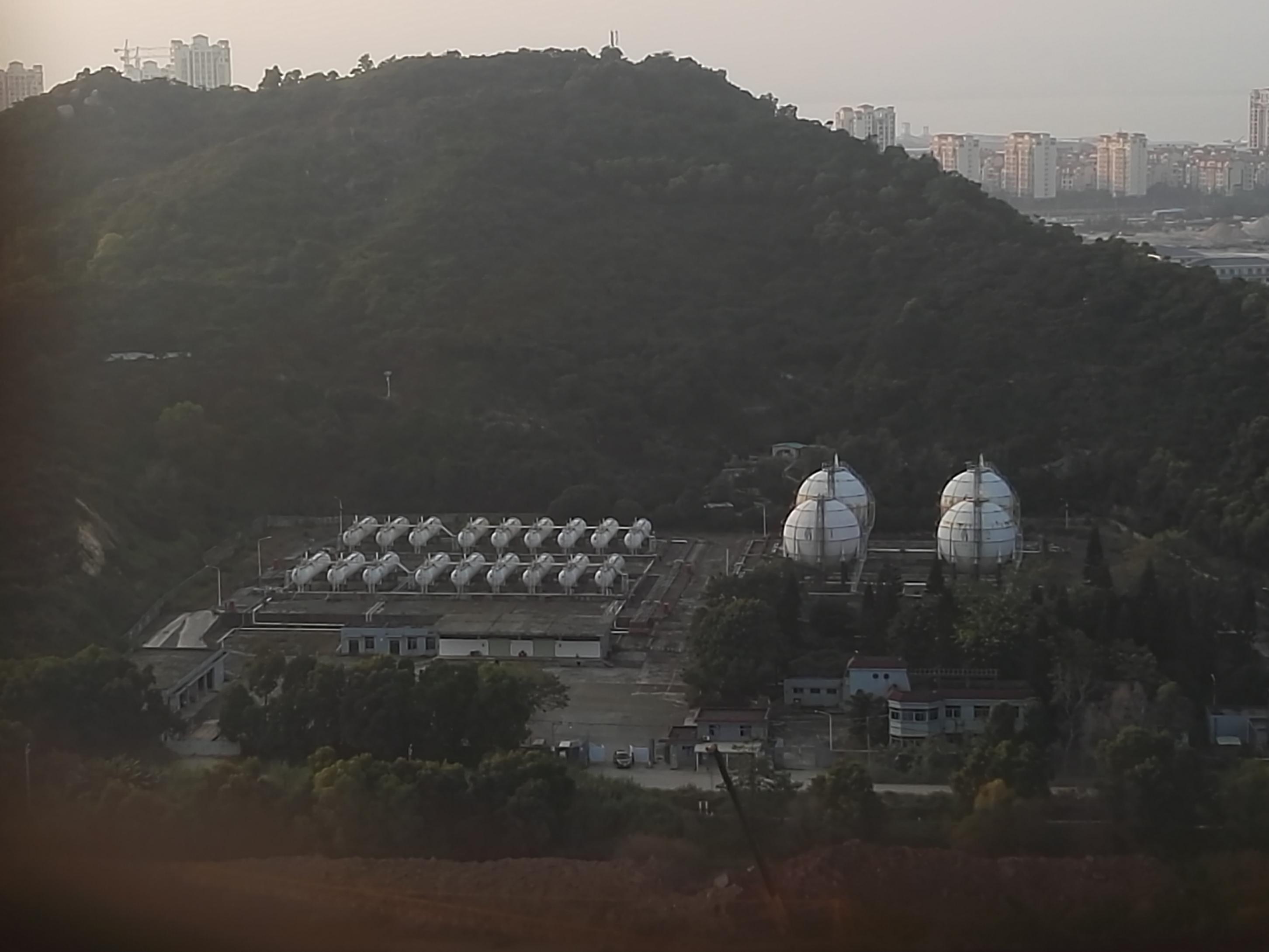唐家氣庫5800m3液化石油氣儲(chǔ)罐無害化清理工程